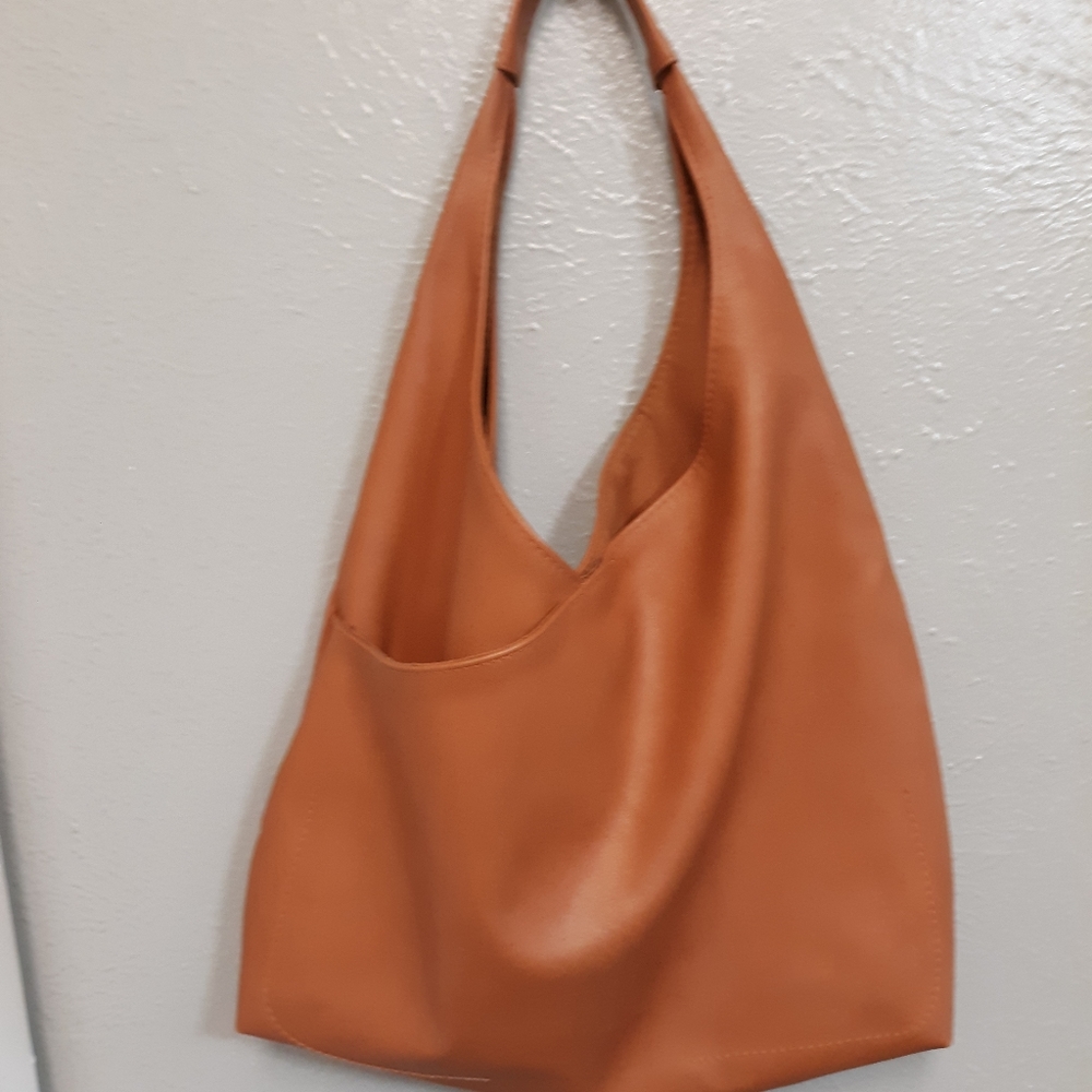 LARGE FAUX LEATHER HOBO BAG PURSE EUC